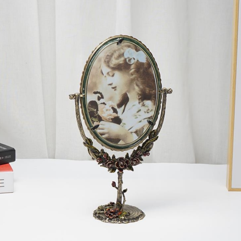 Hersteller kundenspezifische Metall Retro-Handwerk Spiegel tragbare Ornamente kreative Geschenk-Make-Spiegel